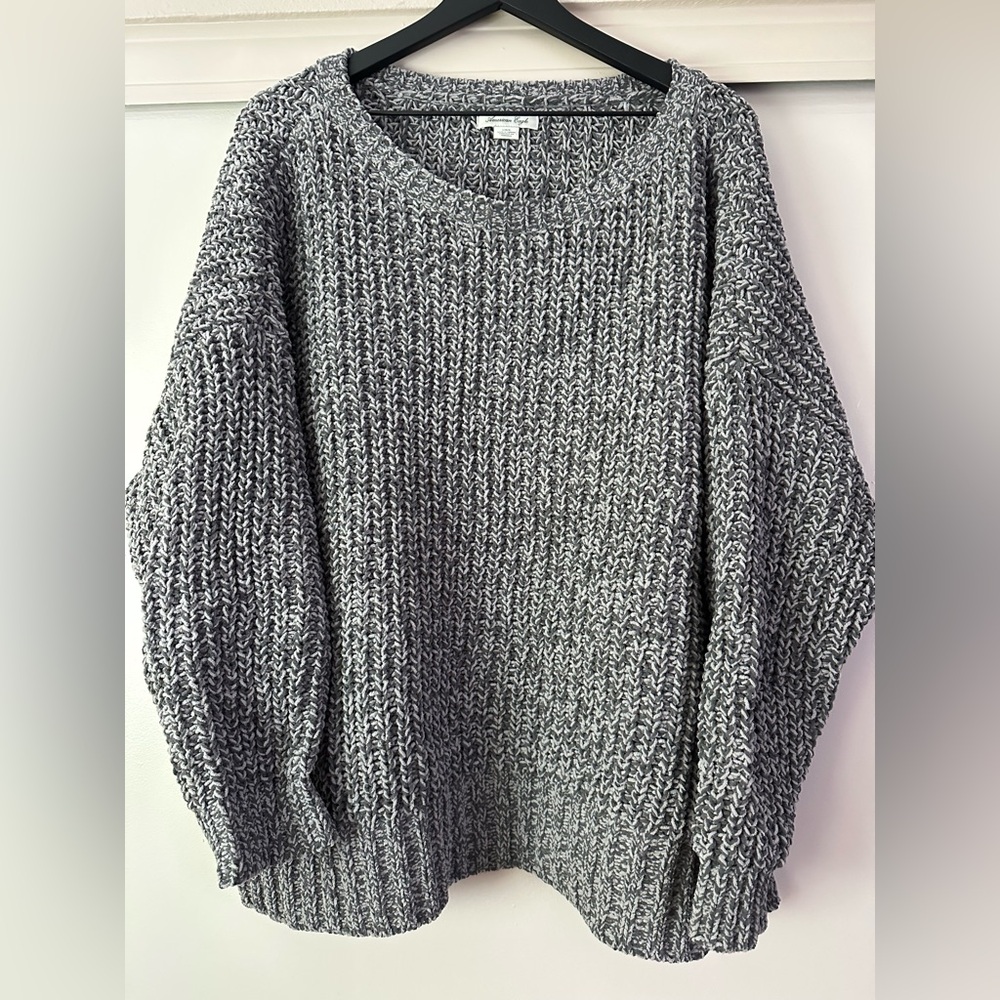 American Eagle Outfitters Gray Crew Neck Sweater with Ribbed Knit